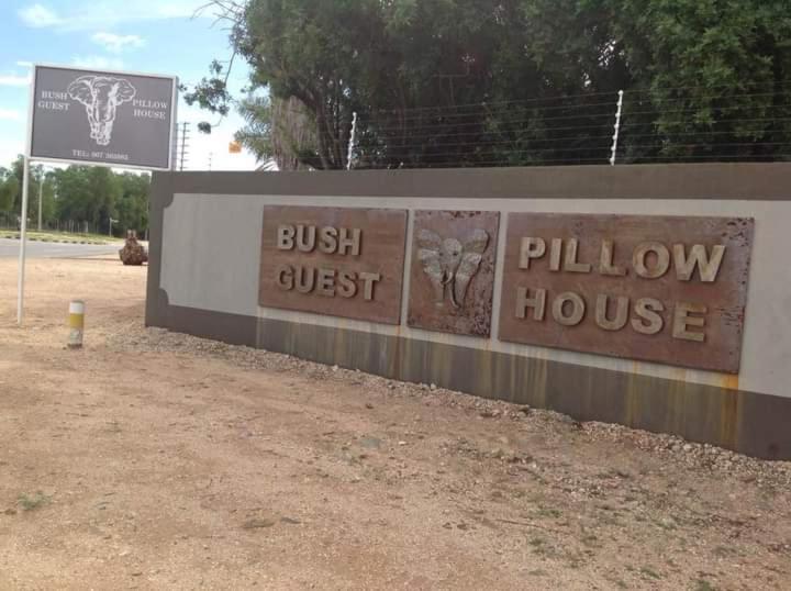 Bush Pillow pensión Otjiwarongo Exterior foto