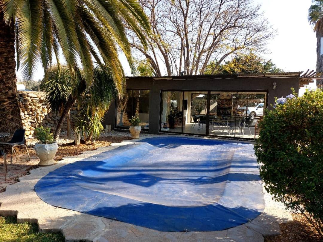 Bush Pillow pensión Otjiwarongo Exterior foto