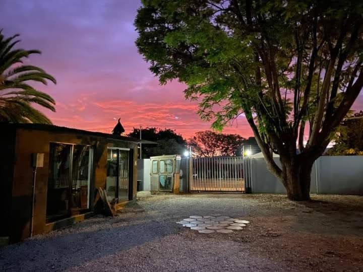 Bush Pillow pensión Otjiwarongo Exterior foto