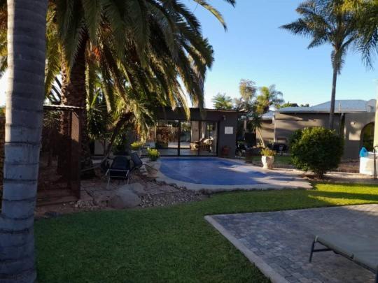 Bush Pillow pensión Otjiwarongo Exterior foto