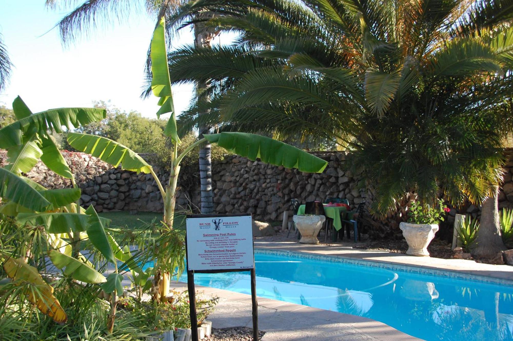 Bush Pillow pensión Otjiwarongo Exterior foto